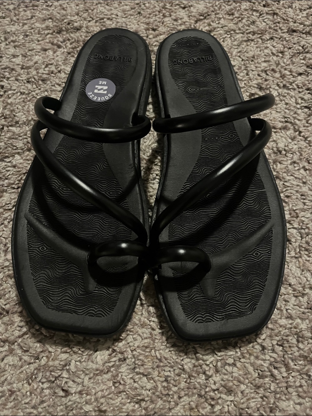 Billabong Black Cushioned Toe Loop Sandals - Picture 3 of 5